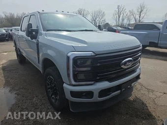 2026 Ford Super Duty F-250 Platinum Crew Cab Medium Bed - miniatura 3