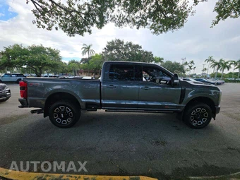 2026 Ford Super Duty F-250 Platinum Crew Cab Medium Bed - miniatura 4