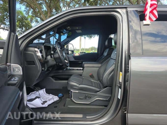 2026 Ford Super Duty F-250 Platinum Crew Cab Medium Bed - miniatura 6