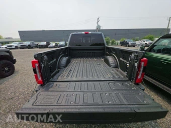 2026 Ford Super Duty F-250 Platinum Crew Cab Medium Bed - miniatura 14