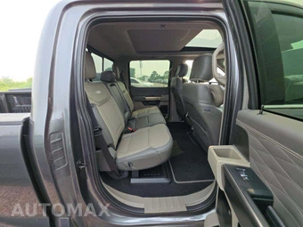 2026 Ford Super Duty F-250 Platinum Crew Cab Medium Bed - miniatura 16