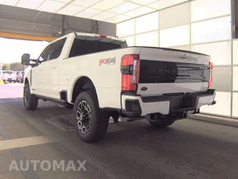 2026 Ford Super Duty F-250 Platinum Crew Cab Medium Bed - miniatura 6