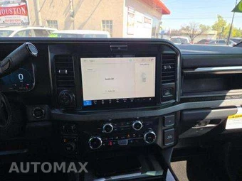 2026 Ford Super Duty F-250 Platinum Crew Cab Medium Bed - miniatura 10