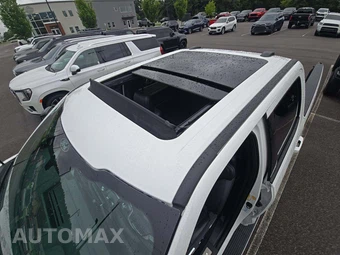 2026 Ford Super Duty F-250 Platinum Crew Cab Medium Bed - miniatura 9