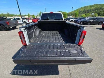 2026 Ford Super Duty F-250 Platinum Crew Cab Medium Bed - miniatura 15
