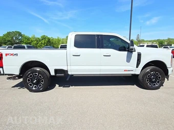2026 Ford Super Duty F-250 Platinum Crew Cab Medium Bed - miniatura 5