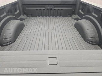2026 Ford Super Duty F-250 Platinum Crew Cab Medium Bed - miniatura 16