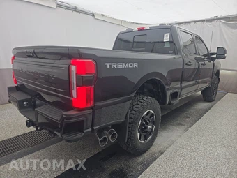 2026 Ford Super Duty F-250 Platinum Crew Cab Medium Bed - miniatura 4