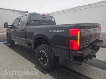 2026 Ford Super Duty F-250 Platinum Crew Cab Medium Bed - miniatura 6