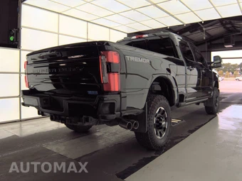 2026 Ford Super Duty F-250 Platinum Crew Cab Medium Bed - miniatura 4