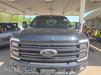 2026 Ford Super Duty F-250 Platinum Crew Cab Medium Bed - miniatura 2
