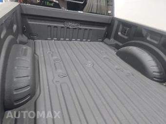 2026 Ford Super Duty F-250 Platinum Crew Cab Medium Bed - miniatura 16