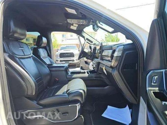 2026 Ford Super Duty F-250 Platinum Crew Cab Medium Bed - miniatura 19