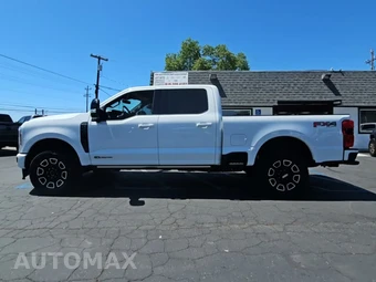 2026 Ford Super Duty F-250 Platinum Crew Cab Medium Bed - miniatura 3
