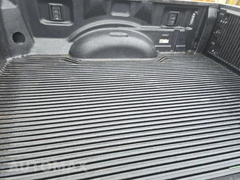 2026 Ford Super Duty F-250 Platinum Crew Cab Medium Bed - miniatura 16