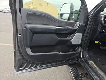2026 Ford Super Duty F-250 Platinum Crew Cab Medium Bed - miniatura 9