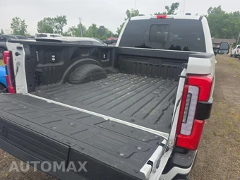 2026 Ford Super Duty F-250 Platinum Crew Cab Medium Bed - miniatura 19