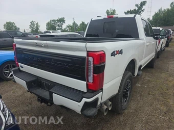 2026 Ford Super Duty F-250 Platinum Crew Cab Medium Bed - miniatura 4