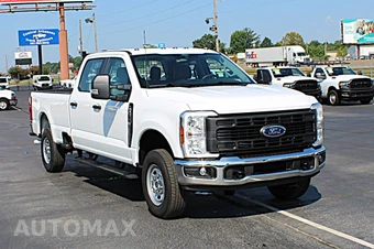 2026 Ford Super Duty F-250 XL Crew Cab Long Bed - miniatura 3