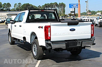 2026 Ford Super Duty F-250 XL Crew Cab Long Bed - miniatura 4