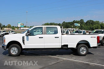 2026 Ford Super Duty F-250 XL Crew Cab Long Bed - miniatura 7