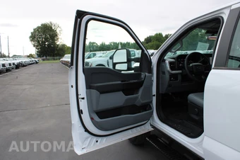 2026 Ford Super Duty F-250 XL Crew Cab Long Bed - miniatura 16