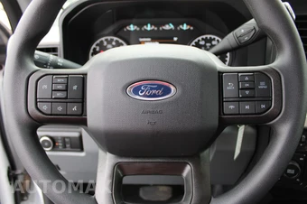 2026 Ford Super Duty F-250 XL Crew Cab Long Bed - miniatura 18