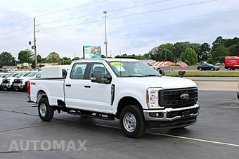2026 Ford Super Duty F-250 XL Crew Cab Long Bed - miniatura 2