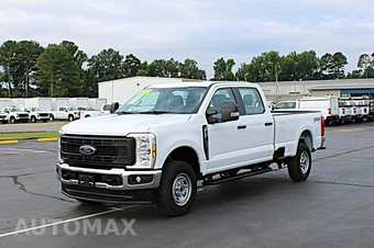 2026 Ford Super Duty F-250 XL Crew Cab Long Bed - miniatura 3