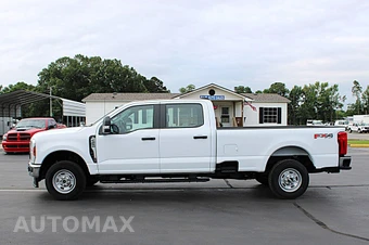 2026 Ford Super Duty F-250 XL Crew Cab Long Bed - miniatura 6