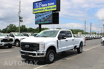 2026 Ford Super Duty F-250 XL Crew Cab Long Bed - miniatura 3