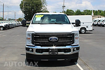 2026 Ford Super Duty F-250 XL Crew Cab Long Bed - miniatura 8