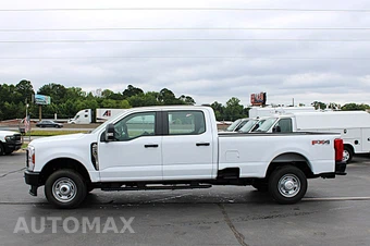 2026 Ford Super Duty F-250 XL Crew Cab Long Bed - miniatura 6