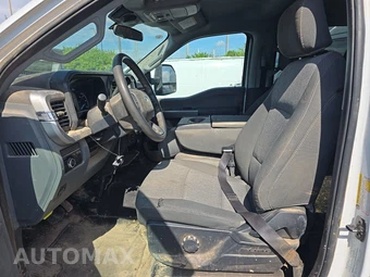 2026 Ford Super Duty F-250 XL Crew Cab Medium Bed - miniatura 7