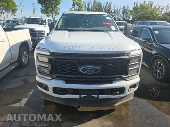 2026 Ford Super Duty F-250 XL Crew Cab Medium Bed - miniatura 2