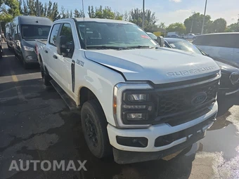 2026 Ford Super Duty F-250 XL Crew Cab Medium Bed - miniatura 3