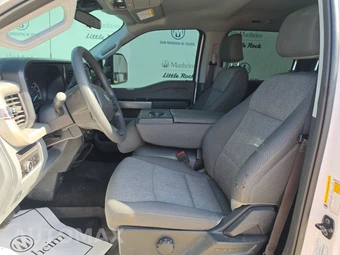 2026 Ford Super Duty F-250 XL Crew Cab Medium Bed - miniatura 7