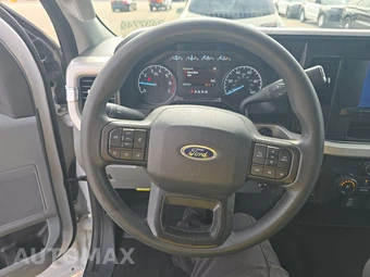 2026 Ford Super Duty F-250 XL Crew Cab Medium Bed - miniatura 10