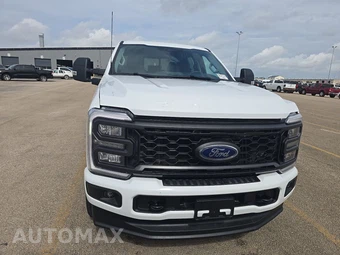 2026 Ford Super Duty F-250 XL Crew Cab Medium Bed - miniatura 2