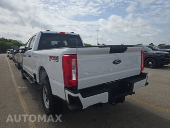 2026 Ford Super Duty F-250 XL Crew Cab Medium Bed - miniatura 6