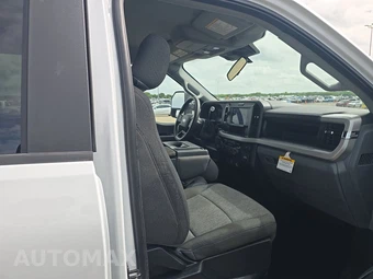 2026 Ford Super Duty F-250 XL Crew Cab Medium Bed - miniatura 8