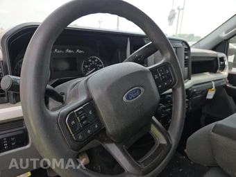 2026 Ford Super Duty F-250 XL Crew Cab Medium Bed - miniatura 10