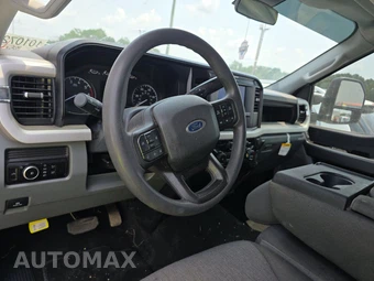 2026 Ford Super Duty F-250 XL Crew Cab Medium Bed - miniatura 11
