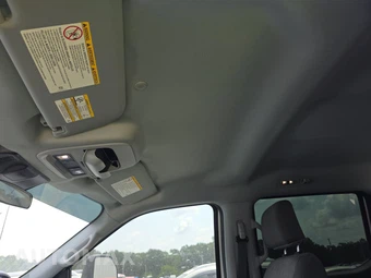 2026 Ford Super Duty F-250 XL Crew Cab Medium Bed - miniatura 17