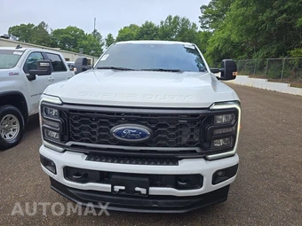 2026 Ford Super Duty F-250 XL Crew Cab Medium Bed - miniatura 2