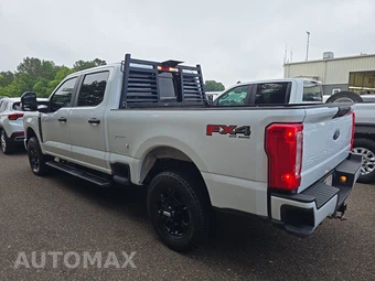 2026 Ford Super Duty F-250 XL Crew Cab Medium Bed - miniatura 6