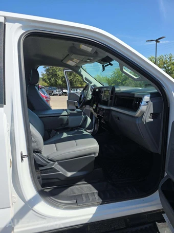 2026 Ford Super Duty F-250 XL Crew Cab Medium Bed - miniatura 15