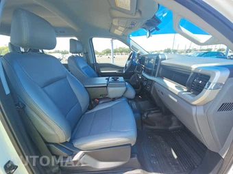 2026 Ford Super Duty F-250 XL Crew Cab Medium Bed - miniatura 8