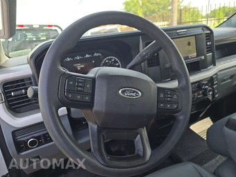 2026 Ford Super Duty F-250 XL Crew Cab Medium Bed - miniatura 10