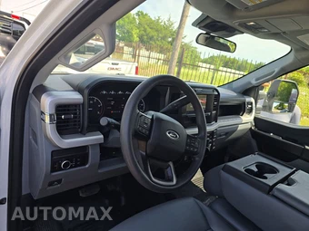 2026 Ford Super Duty F-250 XL Crew Cab Medium Bed - miniatura 11